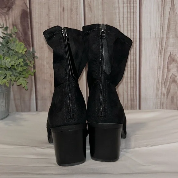 Naturalizer Ella Booties - Picture 3 of 10